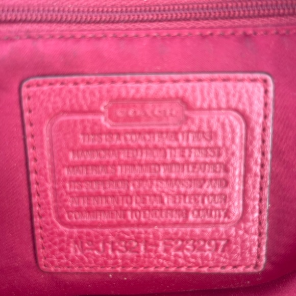 The Perfect Fall Coach Bag and Matching Wallet🍁Great used condition - Picture 4 of 11